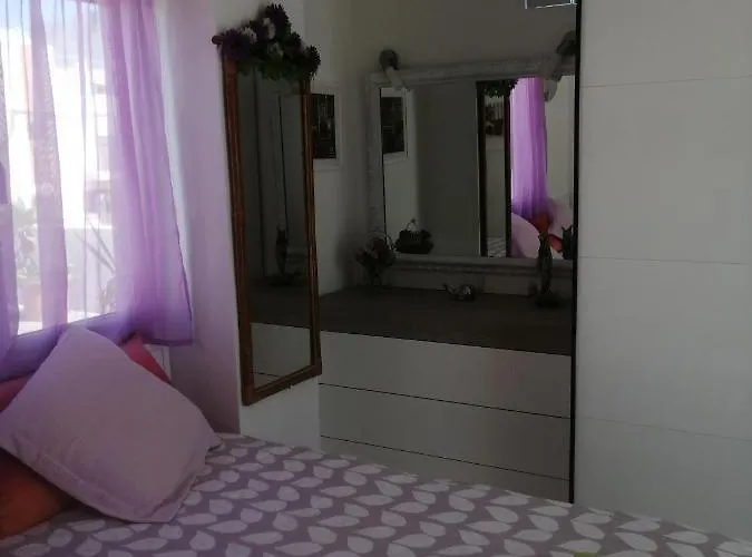 With Private Terrace, Jacuzzi & Views Apartament *