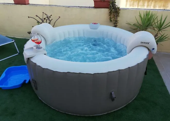 With Private Terrace, Jacuzzi & Views Apartament